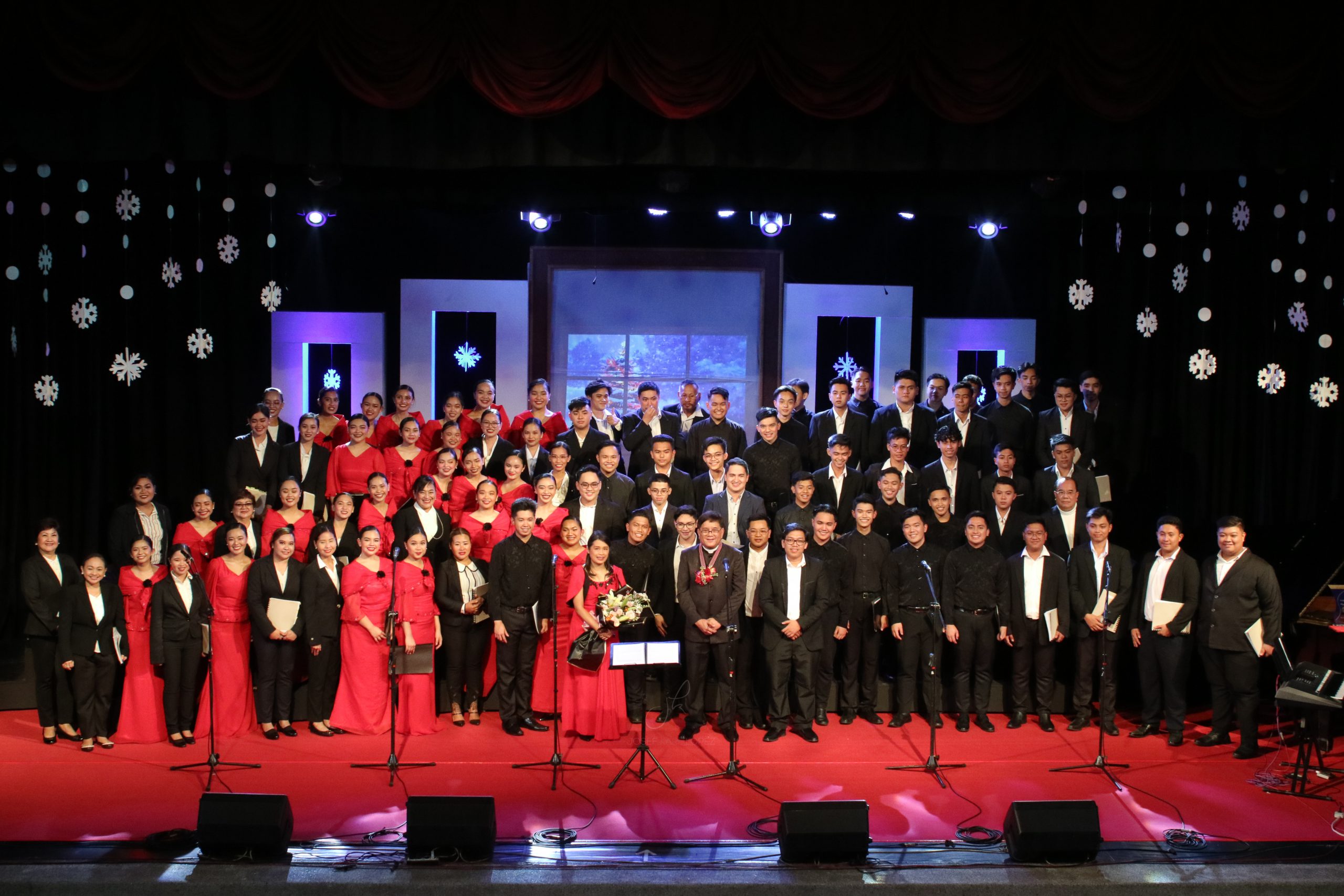 SLU Glee Club and Coro de San Jacinto SLU Glee Club and Coro de San Jacinto