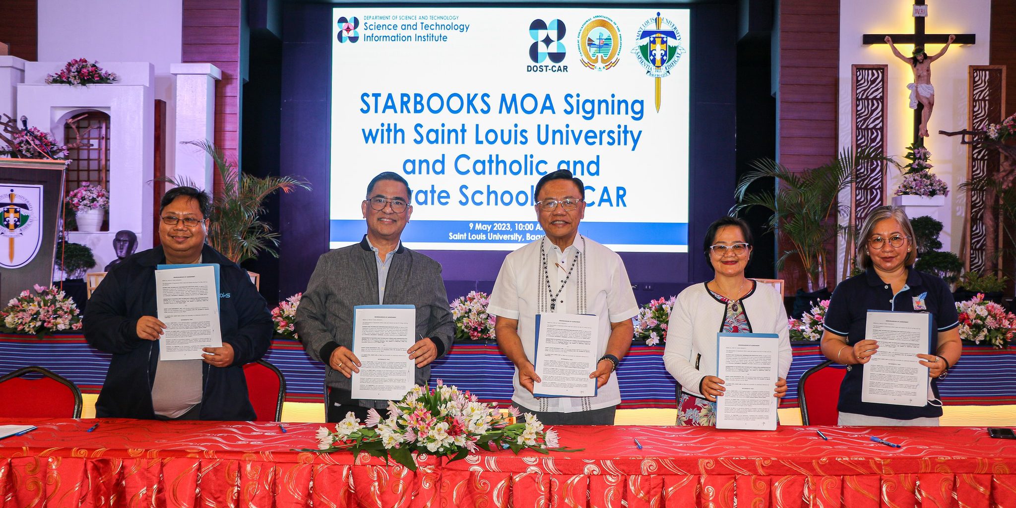 SLU signs MOA with DOST for STARBOOKS SLU signs MOA with DOST for STARBOOKS